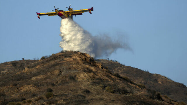 546424_greece_wildfire_70028 676x451.jpg