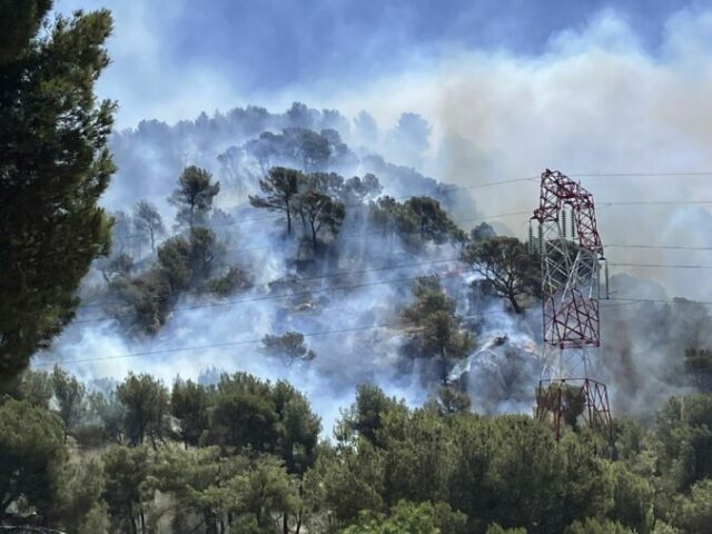 546814_france_wildfire_37065 676x507.jpg