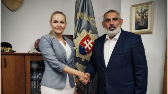 546935_titulka maskarova 676x451.jpg