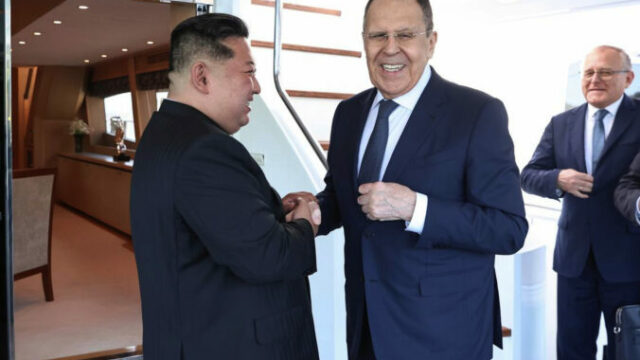 547014_north_korea_russia_13871 676x451.jpg