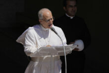 547257_italy_pope_31326 676x451.jpg