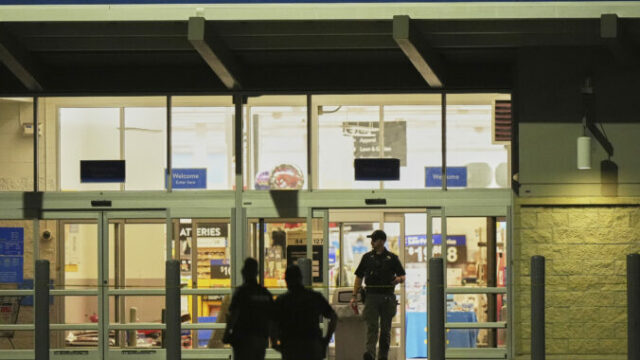 547541_us_michigan_walmart_stabbing_83085 676x451.jpg