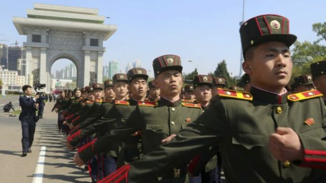 547654_north_korea_revolutionary_army_58818 676x451.jpg