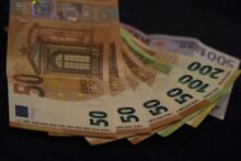 548005_europe_economy_18483 676x451.jpg