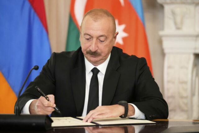 548167_us_armenia_azerbaijan_trump_41517 676x451.jpg