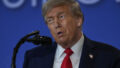 548365_trump_putin_31990 676x451.jpg