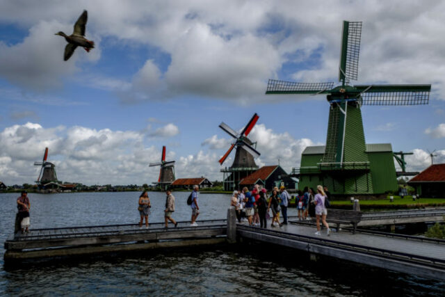 548397_netherlands_daily_life_19838 676x451.jpg
