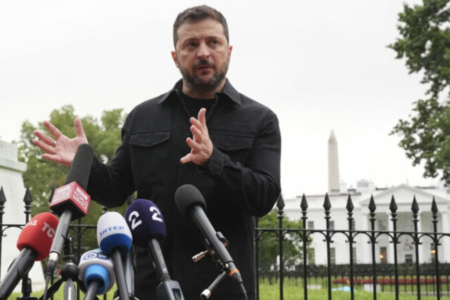 548450_volodymyr zelenskyj ukrajinsky prezident biely dom 676x451.jpg