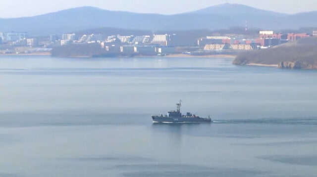 548537_russia_navy_drills_15918 676x378.jpg
