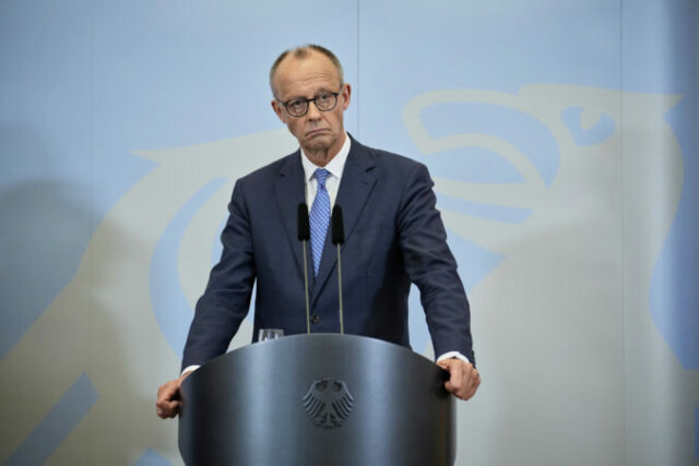 548858_germany_military_politics_21894 676x451.jpg