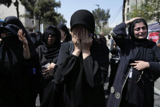 548909_iran_arbaeen_73698 676x451.jpg