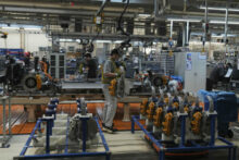 548973_china_economy_92230 676x451.jpg