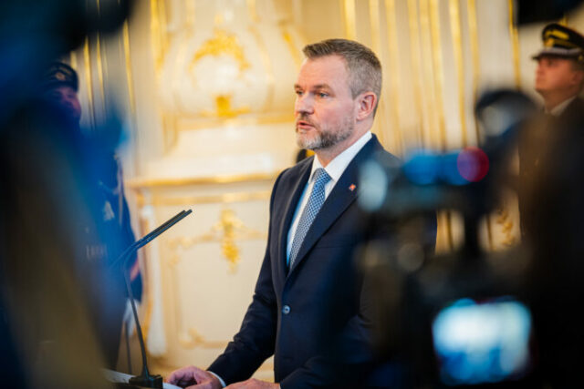 549194_prijatie demisie ministra investci regionlneho rozvoja a informatizcie sr richarda raiho a menovanie novho ministra samuela migaa_54397029961_o 676x451.jpg