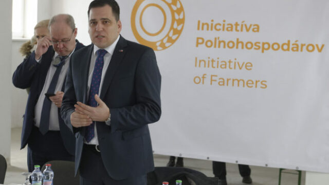 549459_europoslanci 676x451.jpg