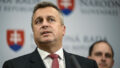 549579_sns9 676x451.jpg