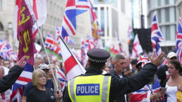 549588_britain_protest_66246 676x451.jpg