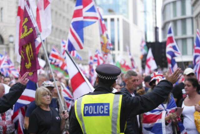 549588_britain_protest_66246 676x451.jpg