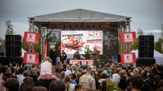 550243_foto 1 v humennom vyrastol novy k park kde navstevnikov bavil aj separ  676x379.jpg