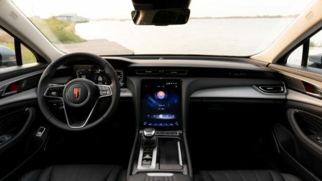550281_hongqi h5 comprim sk 1 676x451.jpg