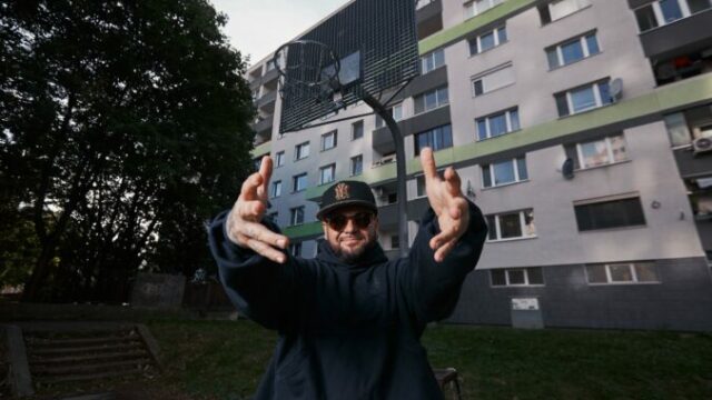 550489_image2 676x451.jpeg