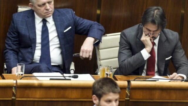 551275_robert fico robert kalinak michal simecka 676x505.jpg