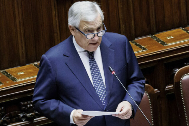 551576_italy_mideast_wars_gaza_flotilla_99993 676x451.jpg