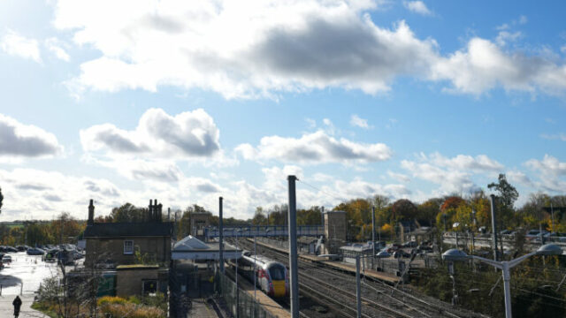 551674_britain_train_stabbings_99855 676x451.jpg