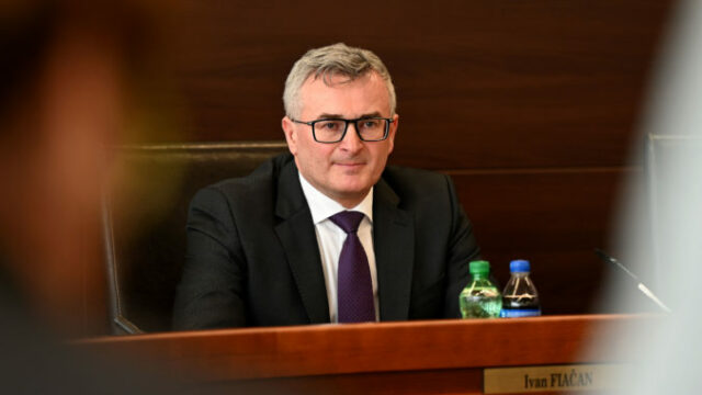 552073_65e848a147a04832818741 676x442.jpg