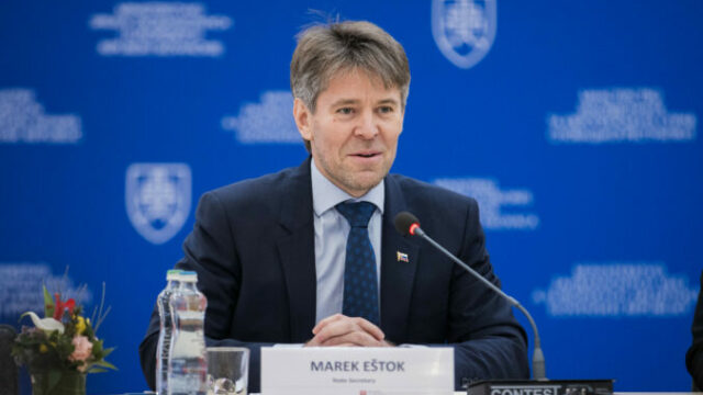 552243_67f3e62a8dda1540902032 676x451.jpg