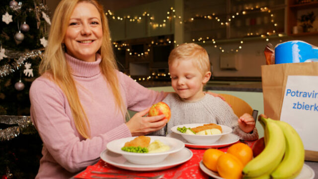 552448_tesco potravinova zbierka 1 676x447.jpg