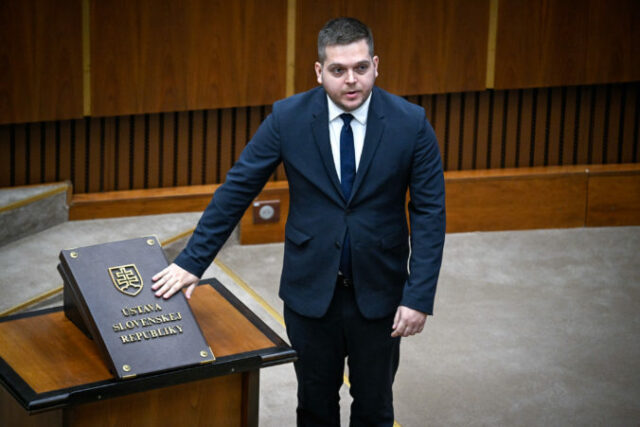 552576_65394c7c14c87541755316 676x451.jpg