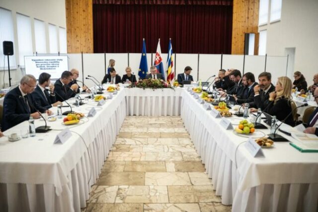 552792_vyjazdove rokovanie vlady 676x451.jpg