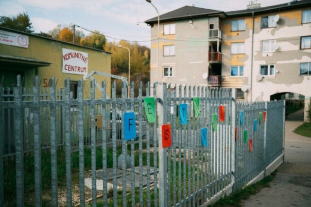 552838_1 3 676x451.jpg