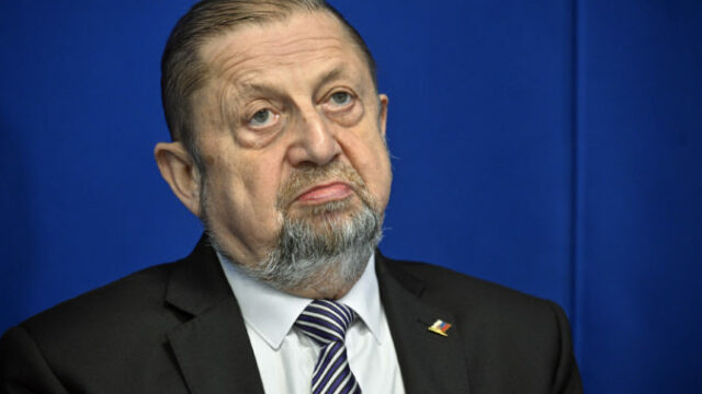 552921_65d378da30c1e408848176 676x451.jpg