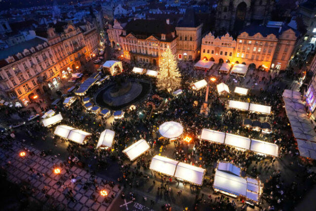 553289_czech_republic_christmas_market_47827 676x451.jpg