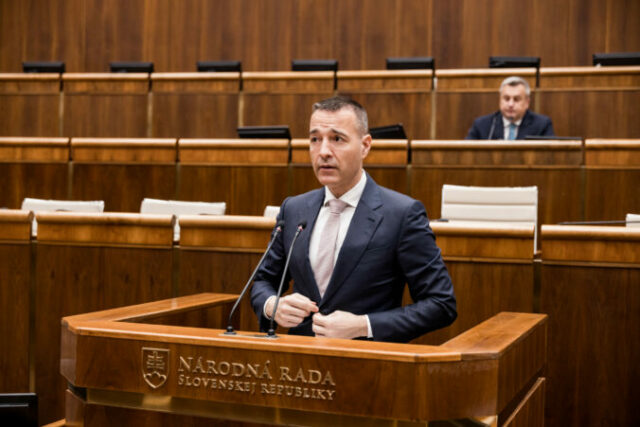 553329_67e9145fc7781246924103 676x451.jpg