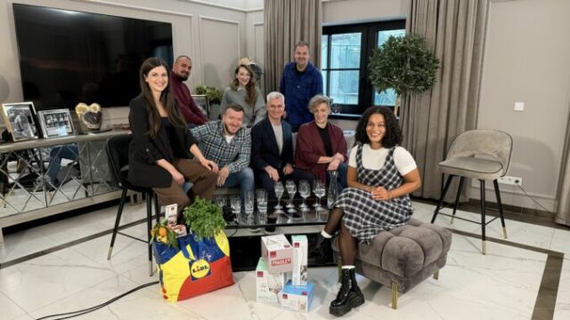 553350_ronaxfragile 676x380.jpg