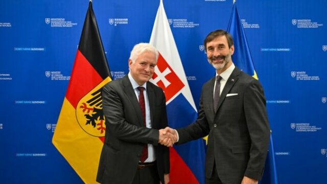 553402_693ae0502cc67416207244 676x451.jpg