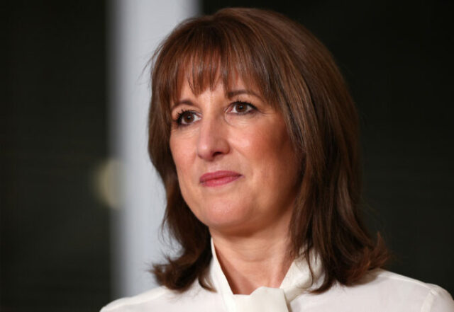 553421_britain_budget_67426 676x466.jpg