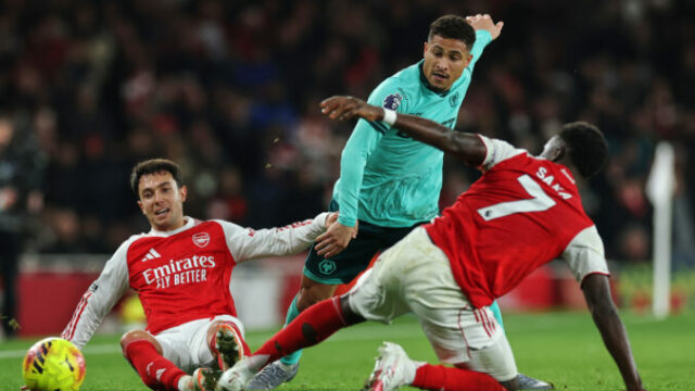 553501_britain_premier_league_soccer_64352 676x451.jpg