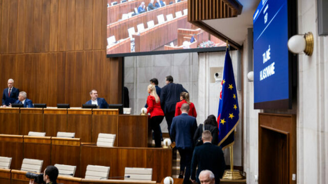 553654_693c010394039363018583 676x451.jpg