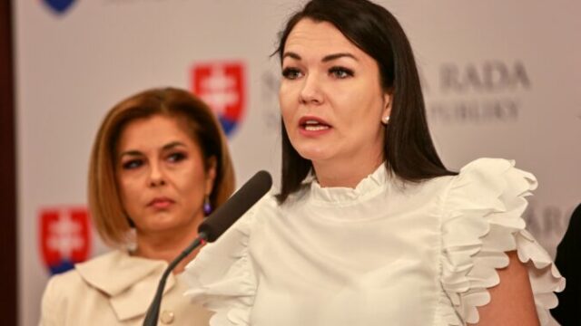 553701_jurik 676x468.jpg