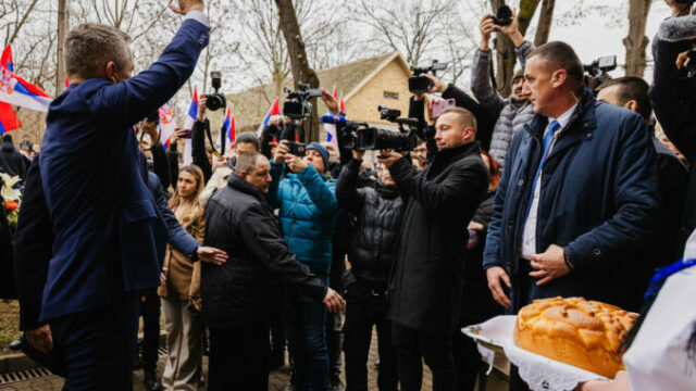 553771_69496b1e73b92203519231 676x496.jpg