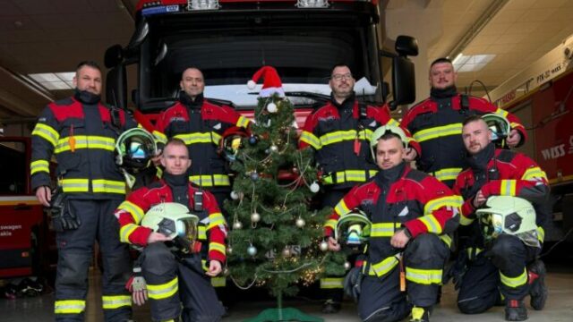 553847_hasici vianoce 676x494.jpg