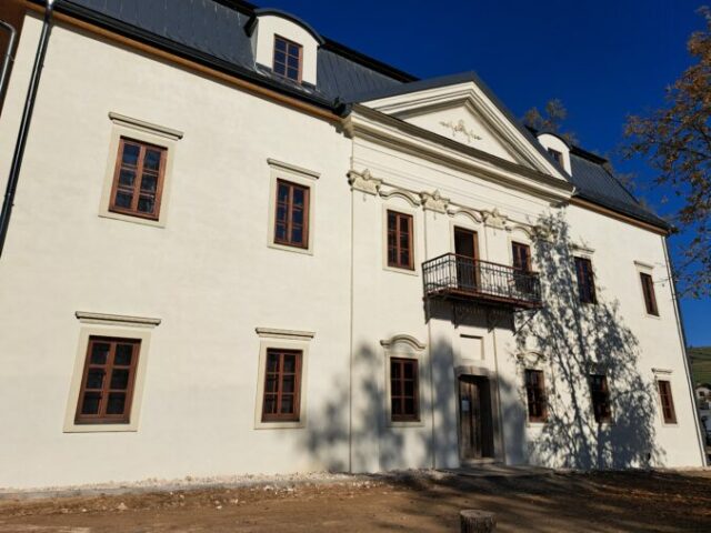 553990_20251020_114903 676x507.jpg