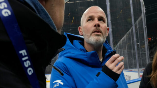 554250_italy_milan_cortina_winter_olympics_hockey_67294 676x451.jpg