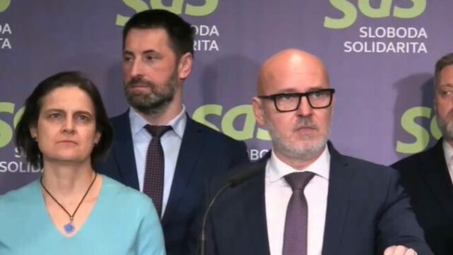 554298_sas 676x477.jpg