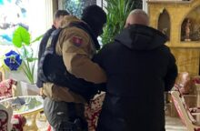 554580_policia kvetinar2.jpg