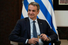 554923_palestinians_greece_97111 676x451.jpg