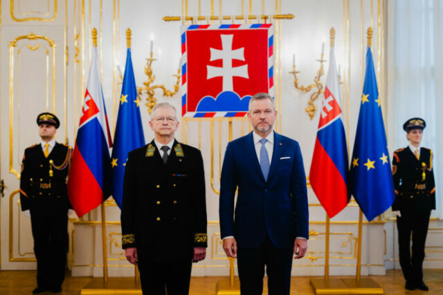 554947_6981dde590e5c565312980 676x451.jpg